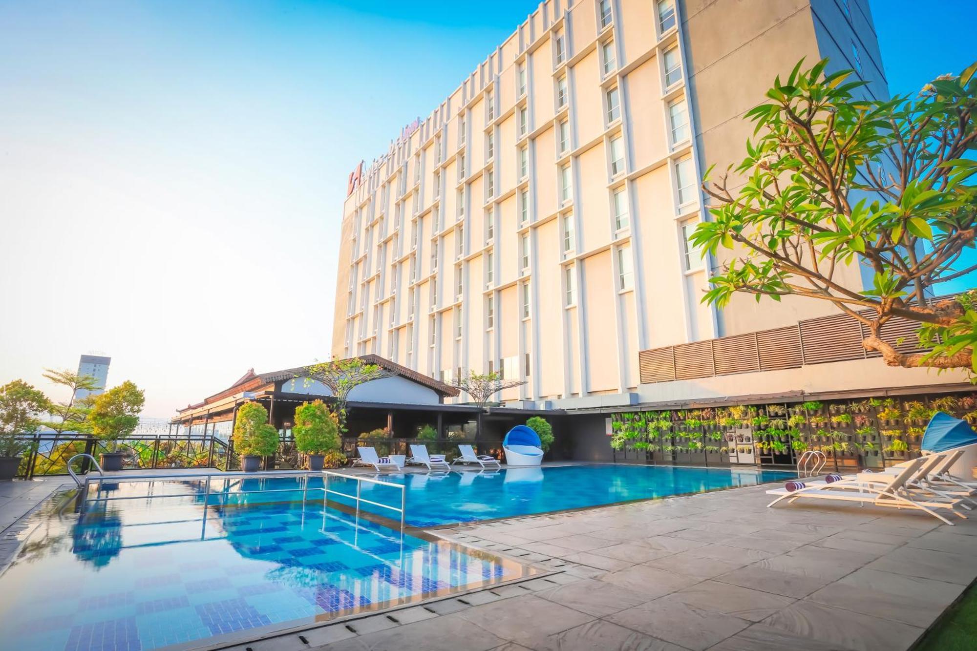 Swiss-Belinn Saripetojo Solo Exterior foto