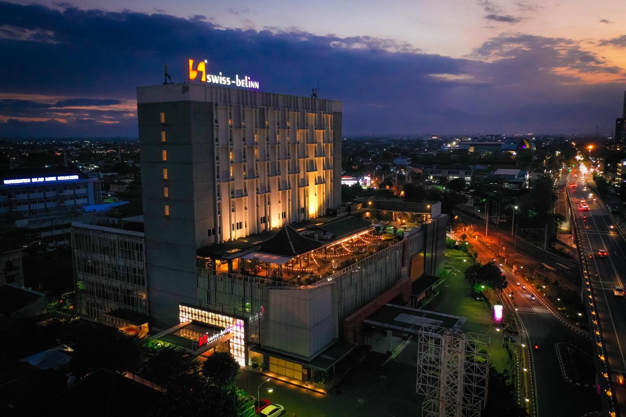 Swiss-Belinn Saripetojo Solo Exterior foto